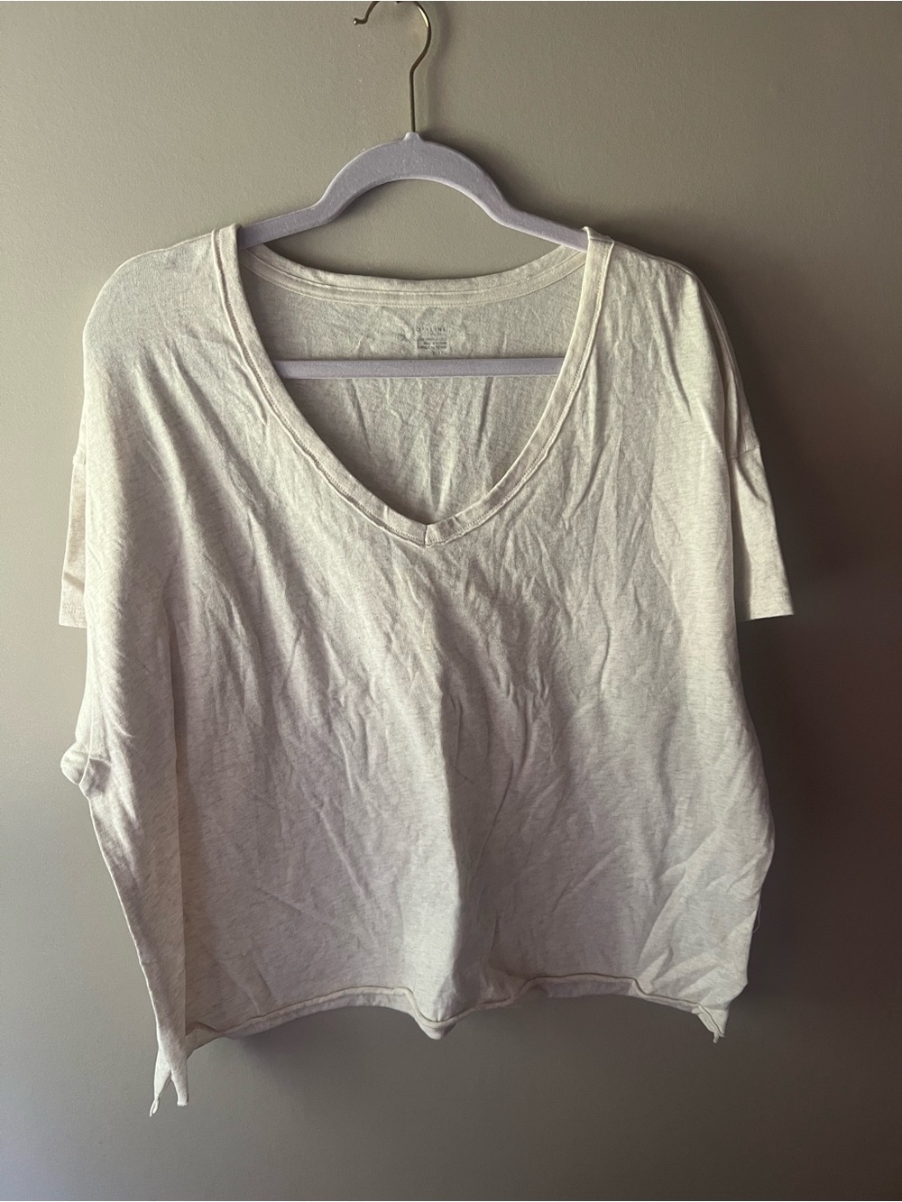 aerie Cream V-Neck Relaxed Short Sleeve Tee - Picture 1 of 4